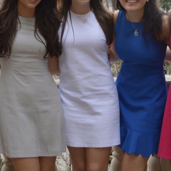 Zara Trafaluc Textured White Dress with Side Cut-Out Size Small, like-new - Picture 5 of 5